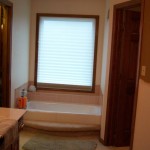 Tub Area Before Remodel